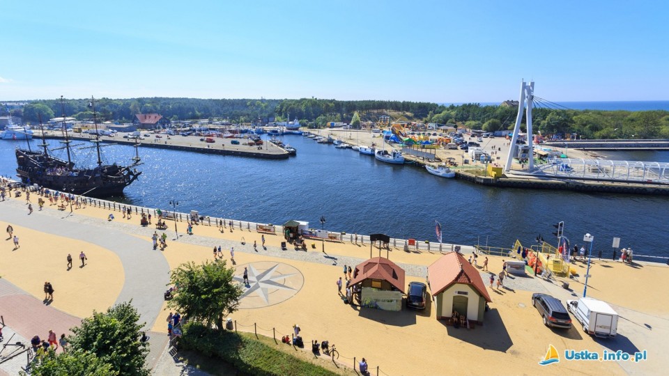 Marina jachtowa i promenada